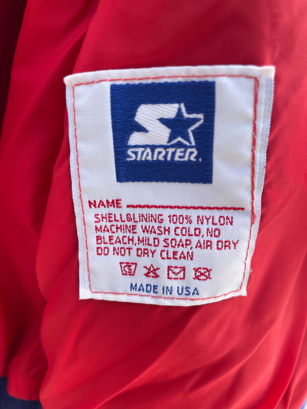 STARTER AS-IS NFL NEW YORK GIANTS STARTER NYLON BUTTON UP JACKET in BLUE, RED