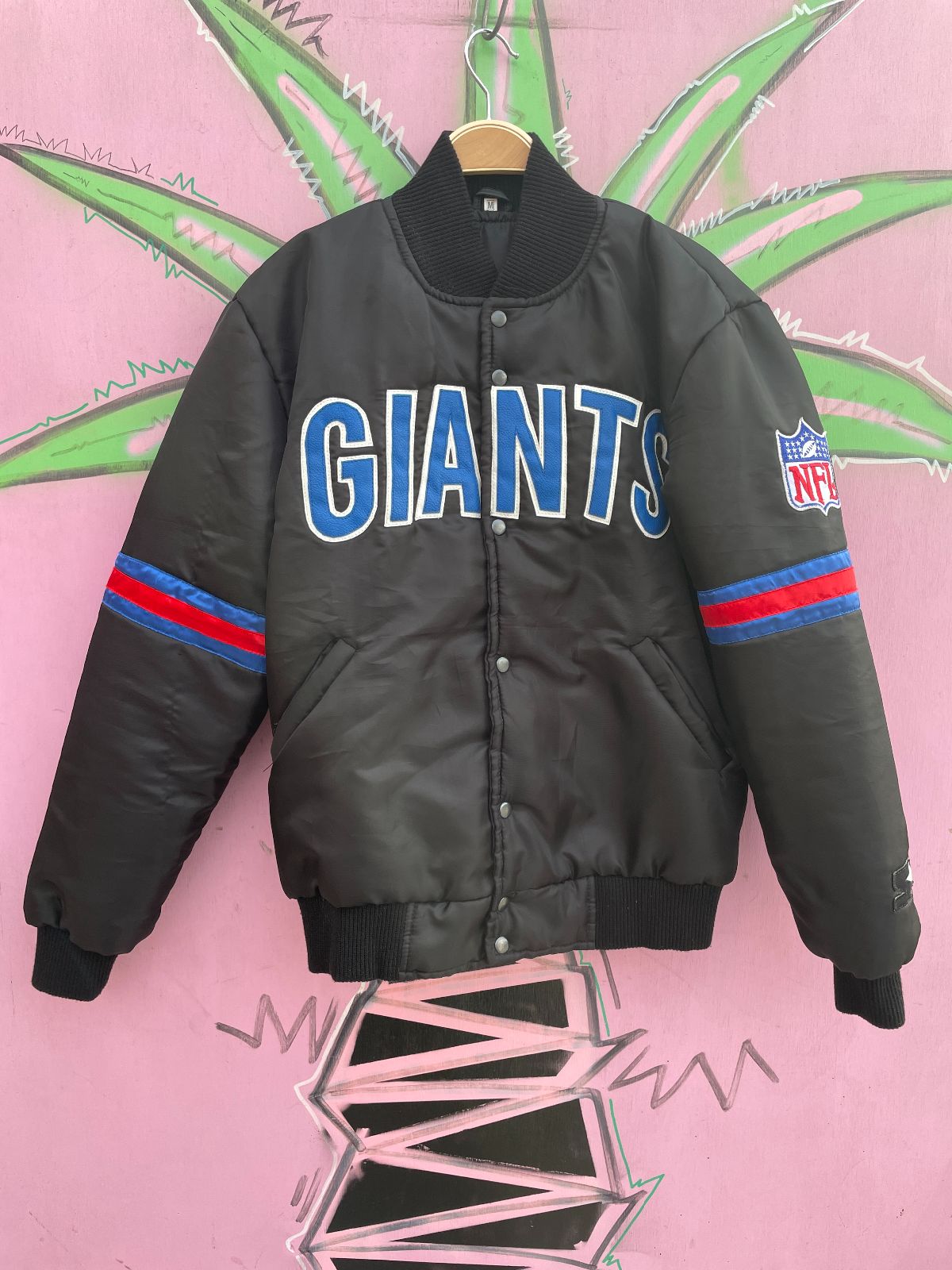 STARTER NFL NEW YORK GIANTS SATIN BUTTON UP JACKET in BLACK