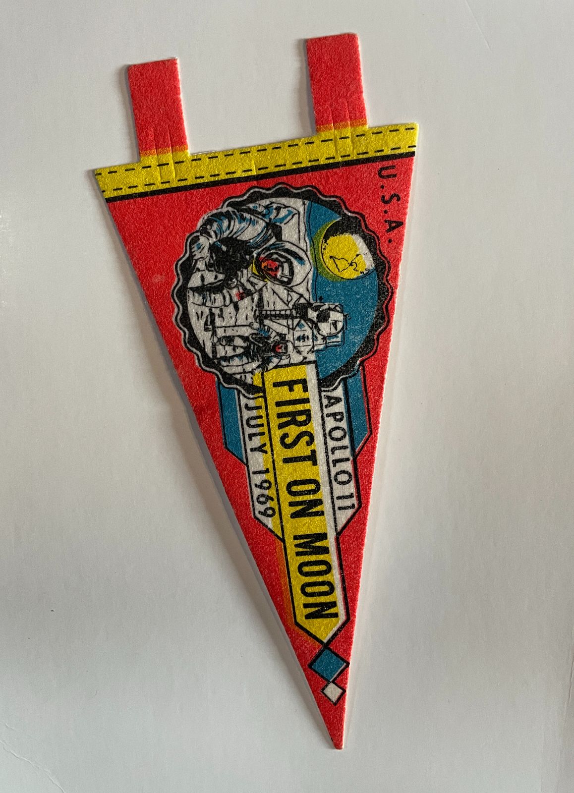 USA APOLLO 11 FIRST ON MOON MINI PENNANT