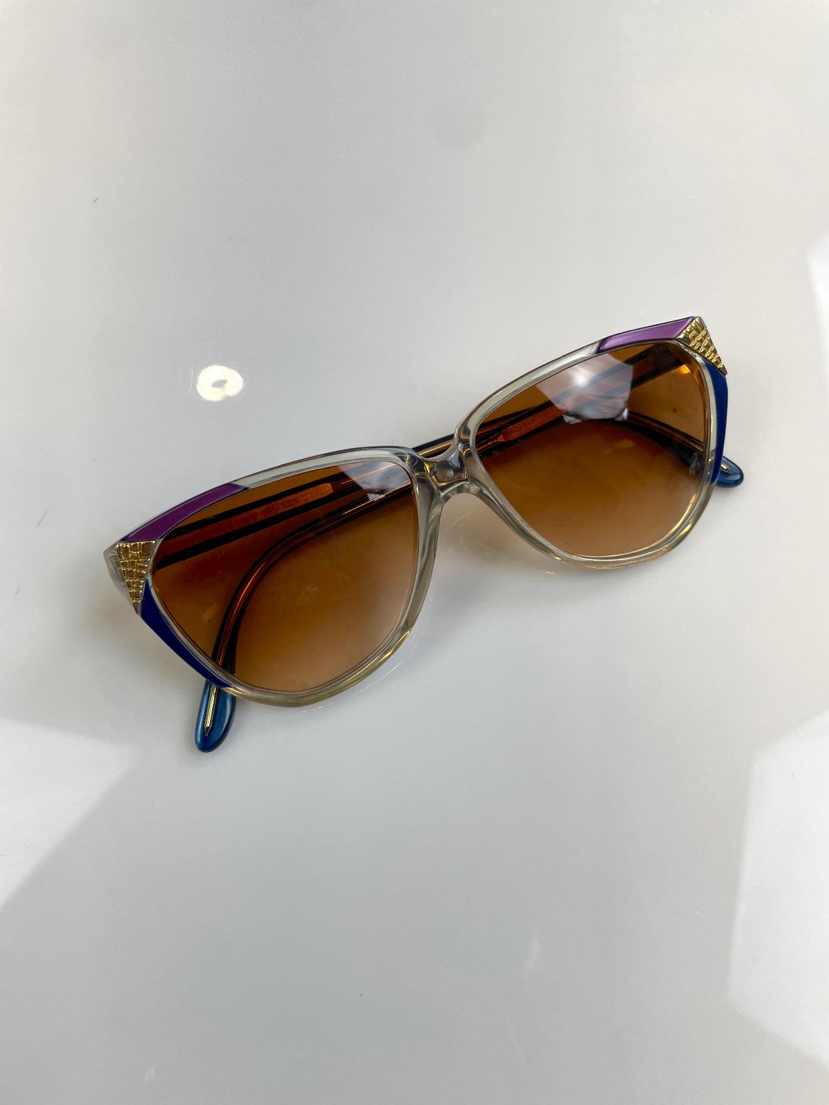 GUCCI 1980S GUCCI SUNGLASSES CUSTOM TINTED LENSES, GEOMETRIC DESIGN - MADE IN ITALY in PURPLE