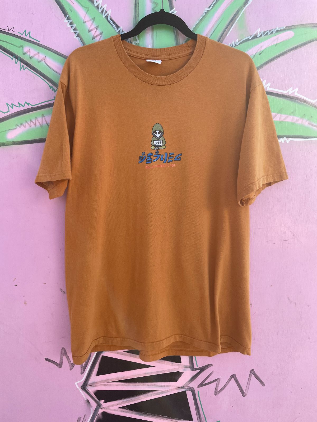 SUPREME SUPREME T-SHIRT in ORANGE