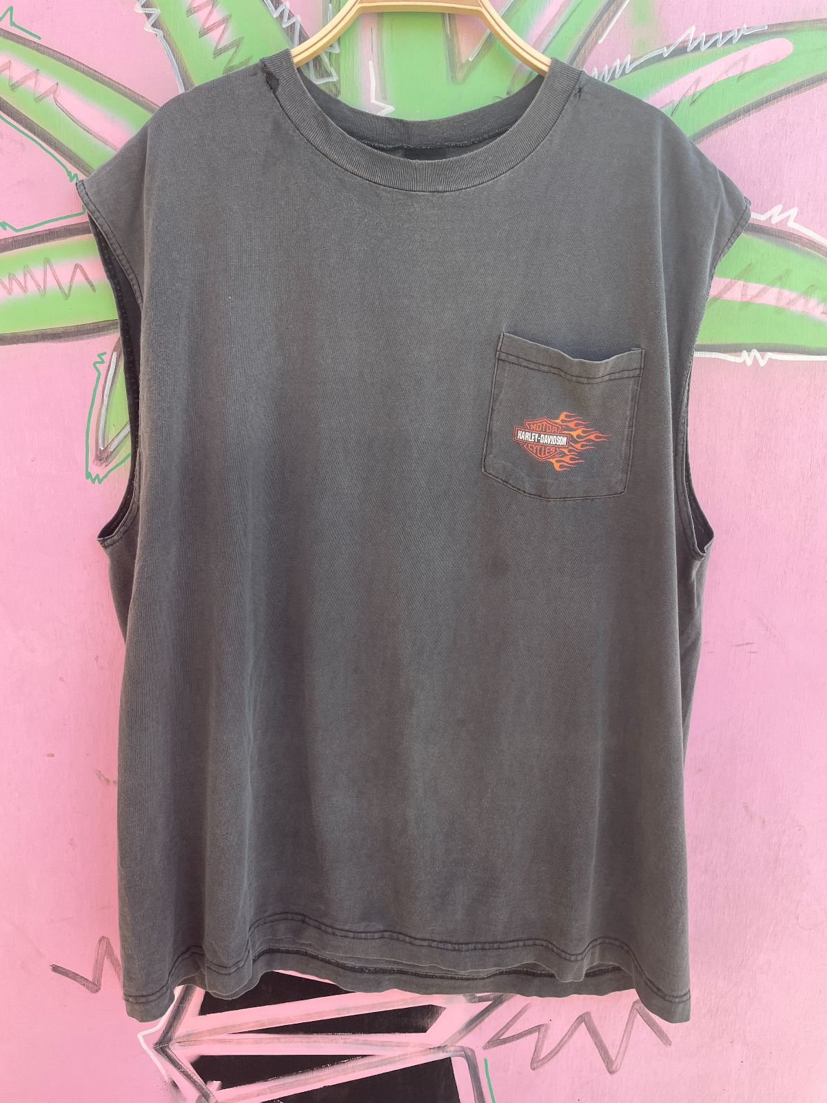 HARLEY DAVIDSON SUNFADED SLEEVELESS HARLEY DAVIDSON POCKET T-SHIRT STATESVILLE NC in BLACK