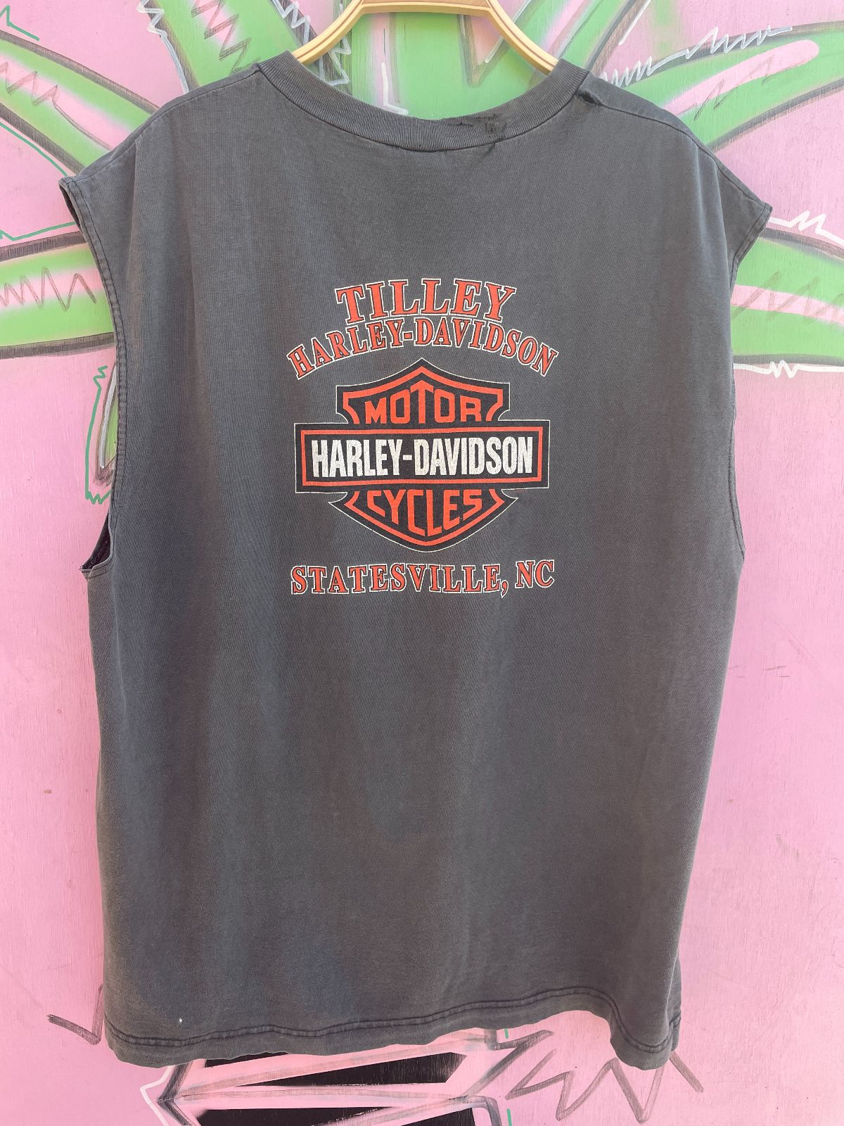 HARLEY DAVIDSON SUNFADED SLEEVELESS HARLEY DAVIDSON POCKET T-SHIRT STATESVILLE NC in BLACK
