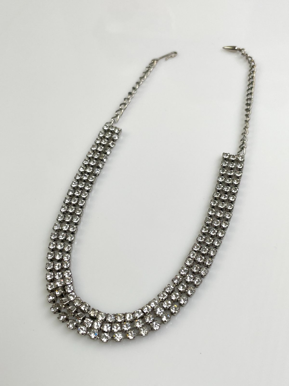 THREE ROW RHINESTONE COLLAR NECKLACE WITH FISH HOOK CLASP in SILVER