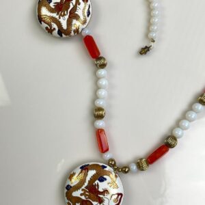 CHINESE DRAGON BEADED NECKLACE WITH SCREW BARREL CLASP in ORANGE, WHITE, GOLD