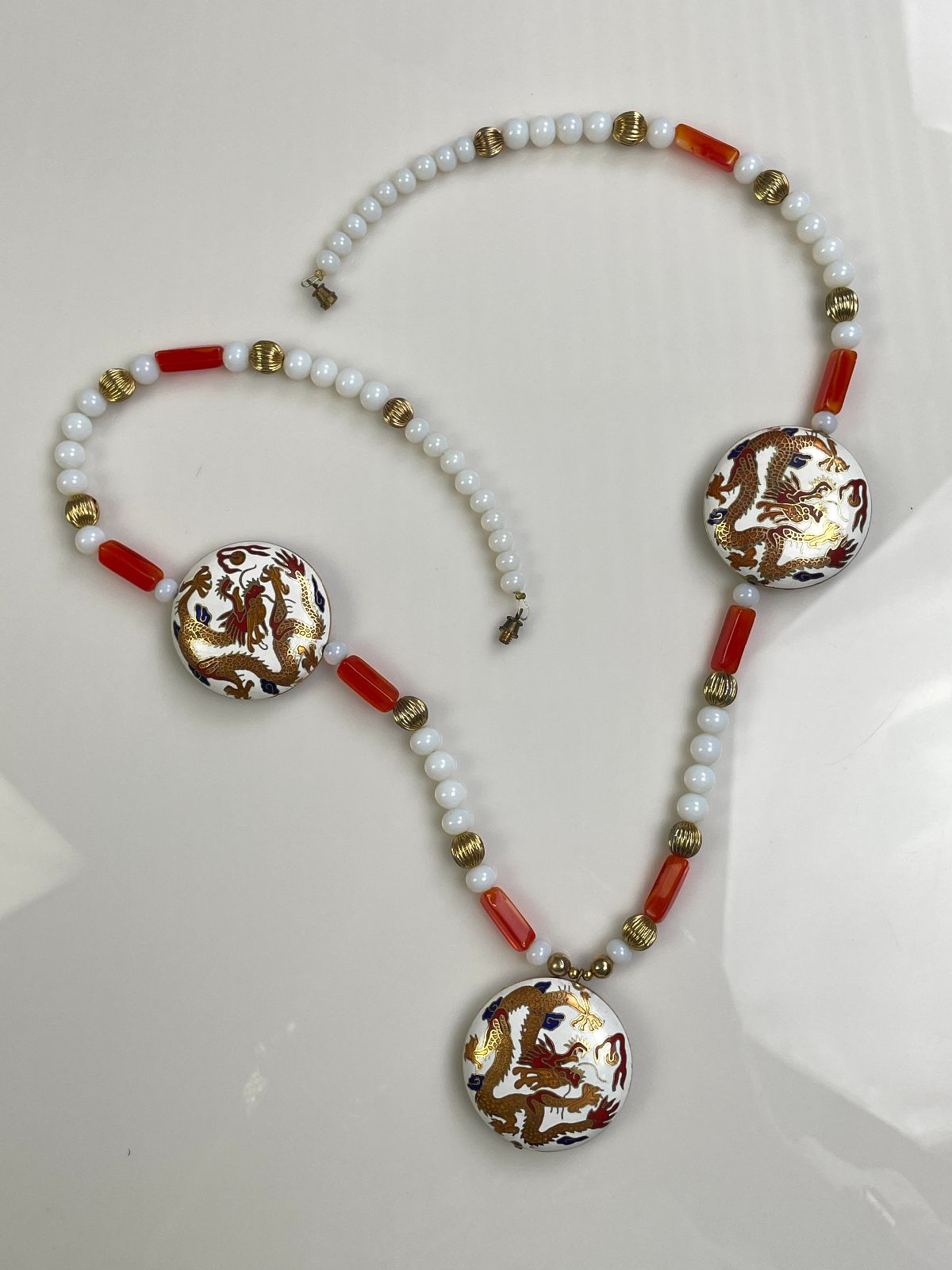 CHINESE DRAGON BEADED NECKLACE WITH SCREW BARREL CLASP in ORANGE, WHITE, GOLD