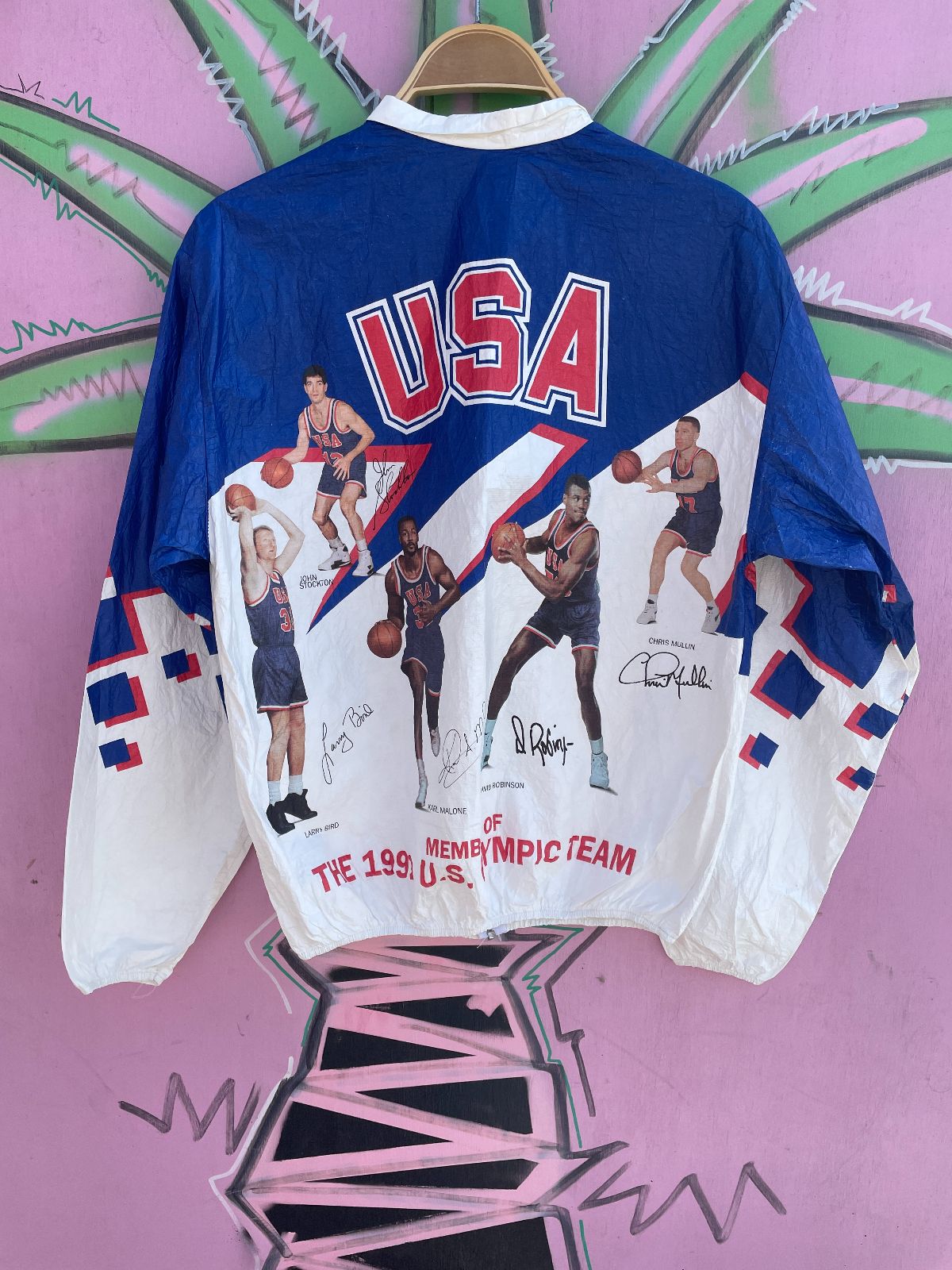 1992 OLYMPIC BASKETBALL DREAM TEAM TYVEK PAPER JACKET in BLUE, WHITE