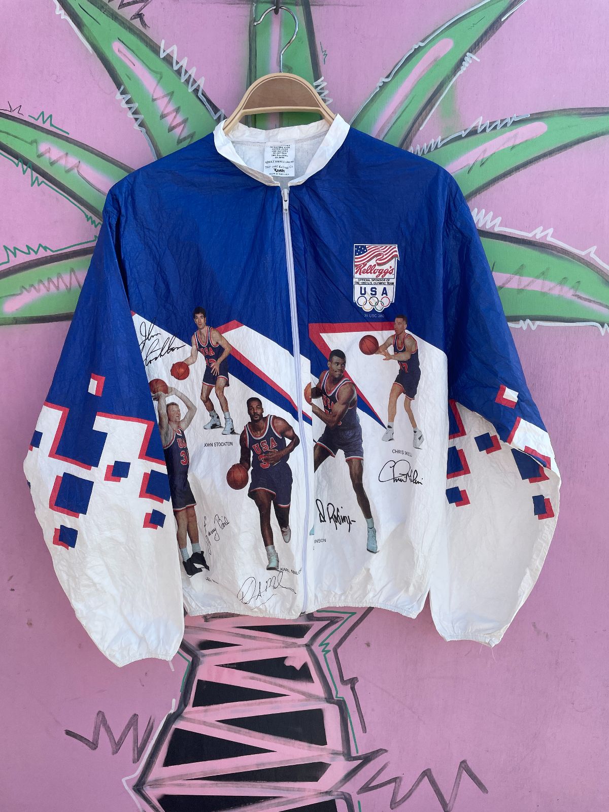 1992 OLYMPIC BASKETBALL DREAM TEAM TYVEK PAPER JACKET in BLUE, WHITE