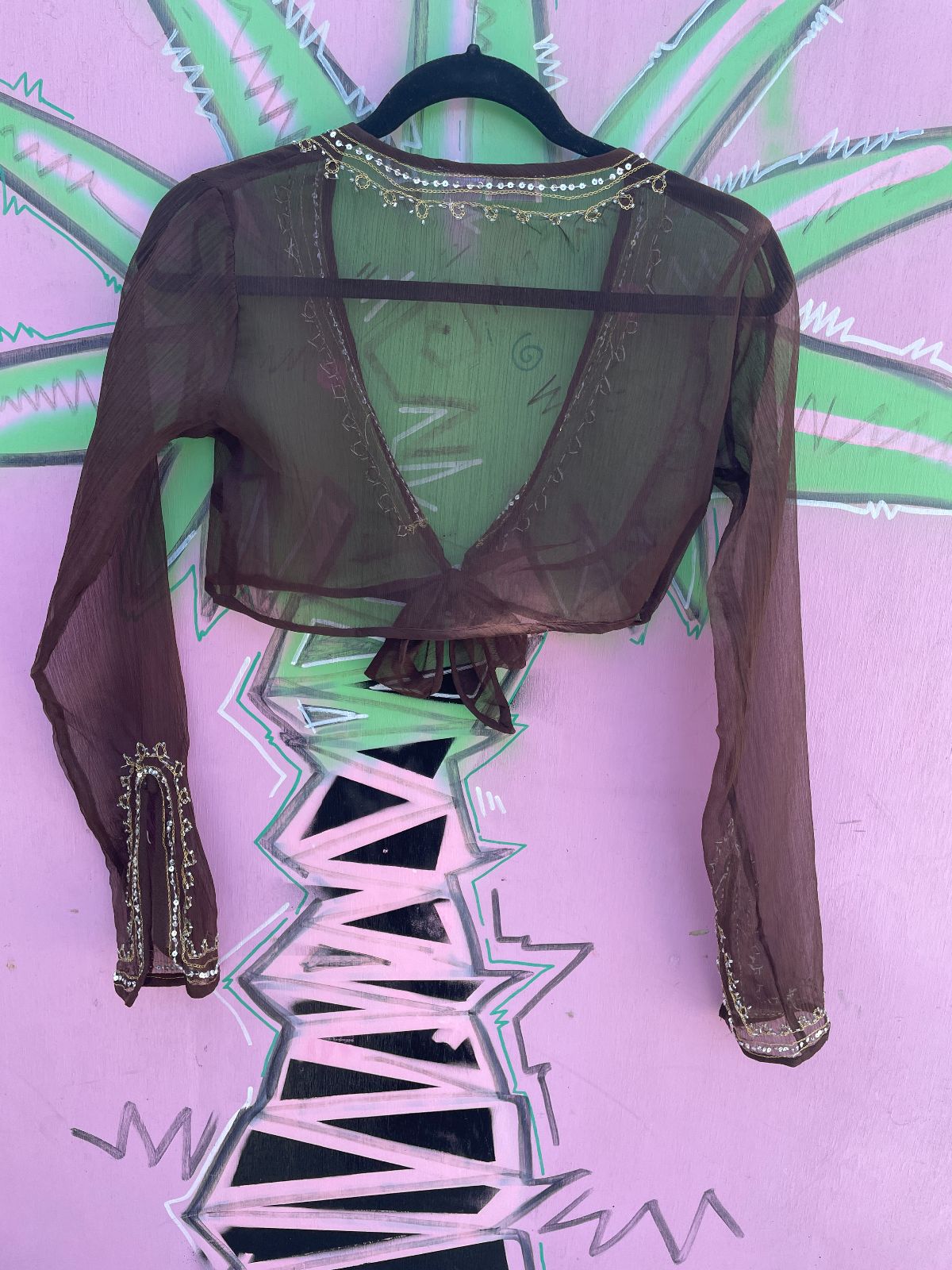 CHARLOTTE RUSSE CUTE! Y2K! DEADSTOCK! SHEER EMBROIDERED & BEADED CROPPED TIE FRONT BLOUSE in BROWN, GOLD