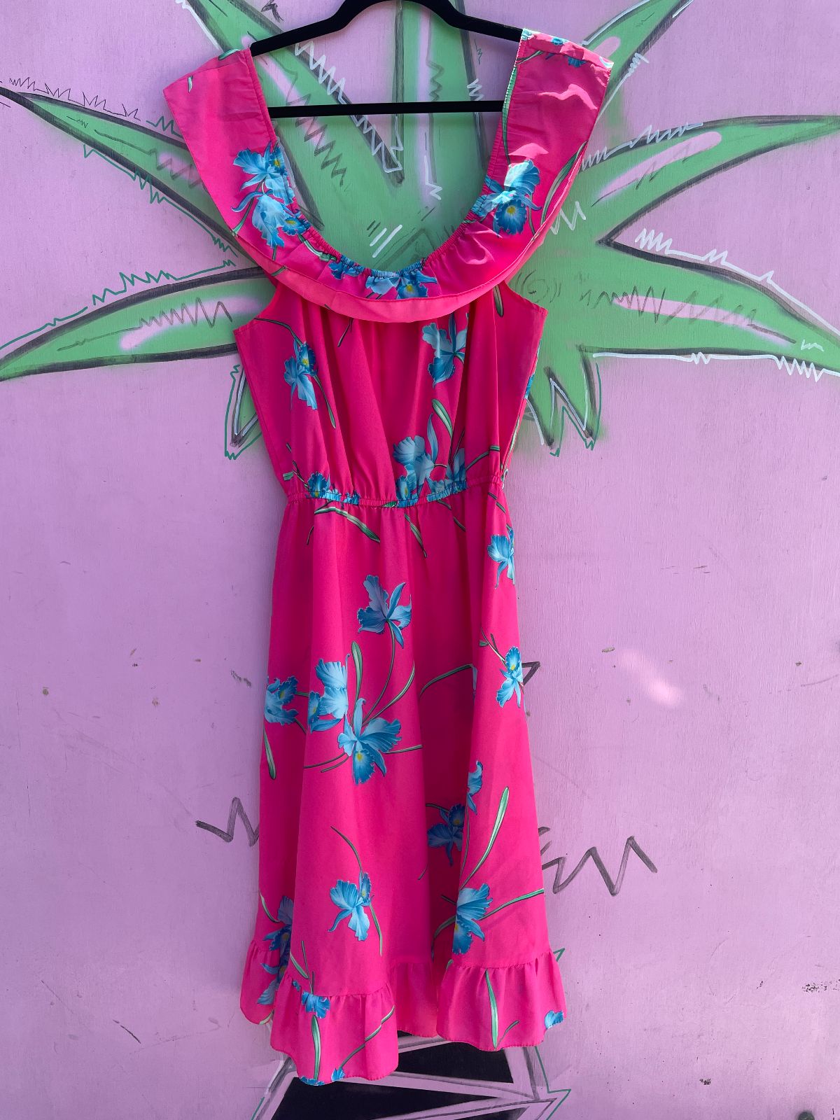 CASUAL WEAR *AS-IS* 1980S NEON PINK HAWAIIAN TROPICAL PRINT OFF THE SHOULDER RUFFLE MIDI DRESS in PINK, BLUE, GREEN