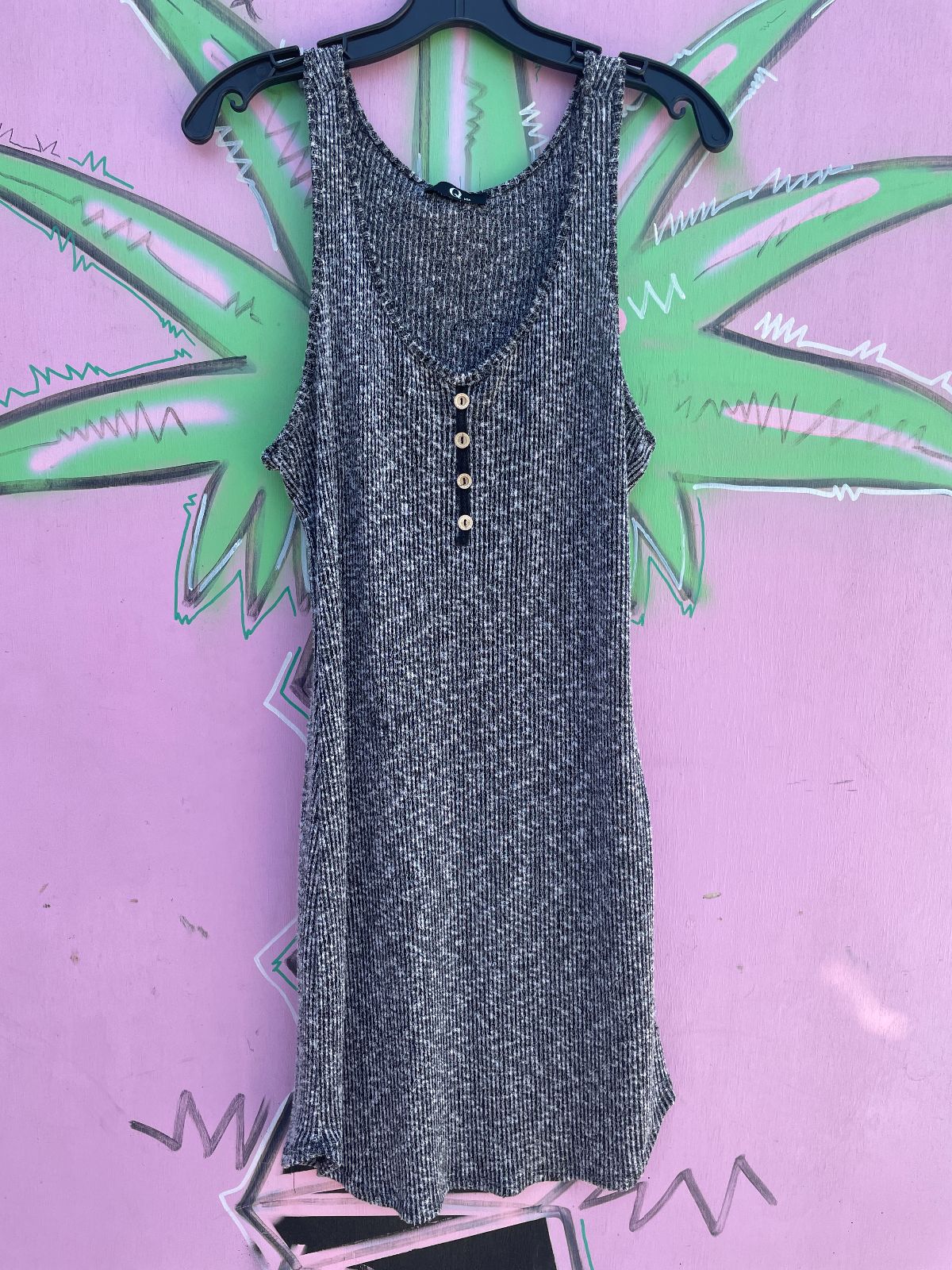 Q USA LOVE! HEATHERED KNIT SLEEVELESS BODYCON DRESS in BLACK, WHITE