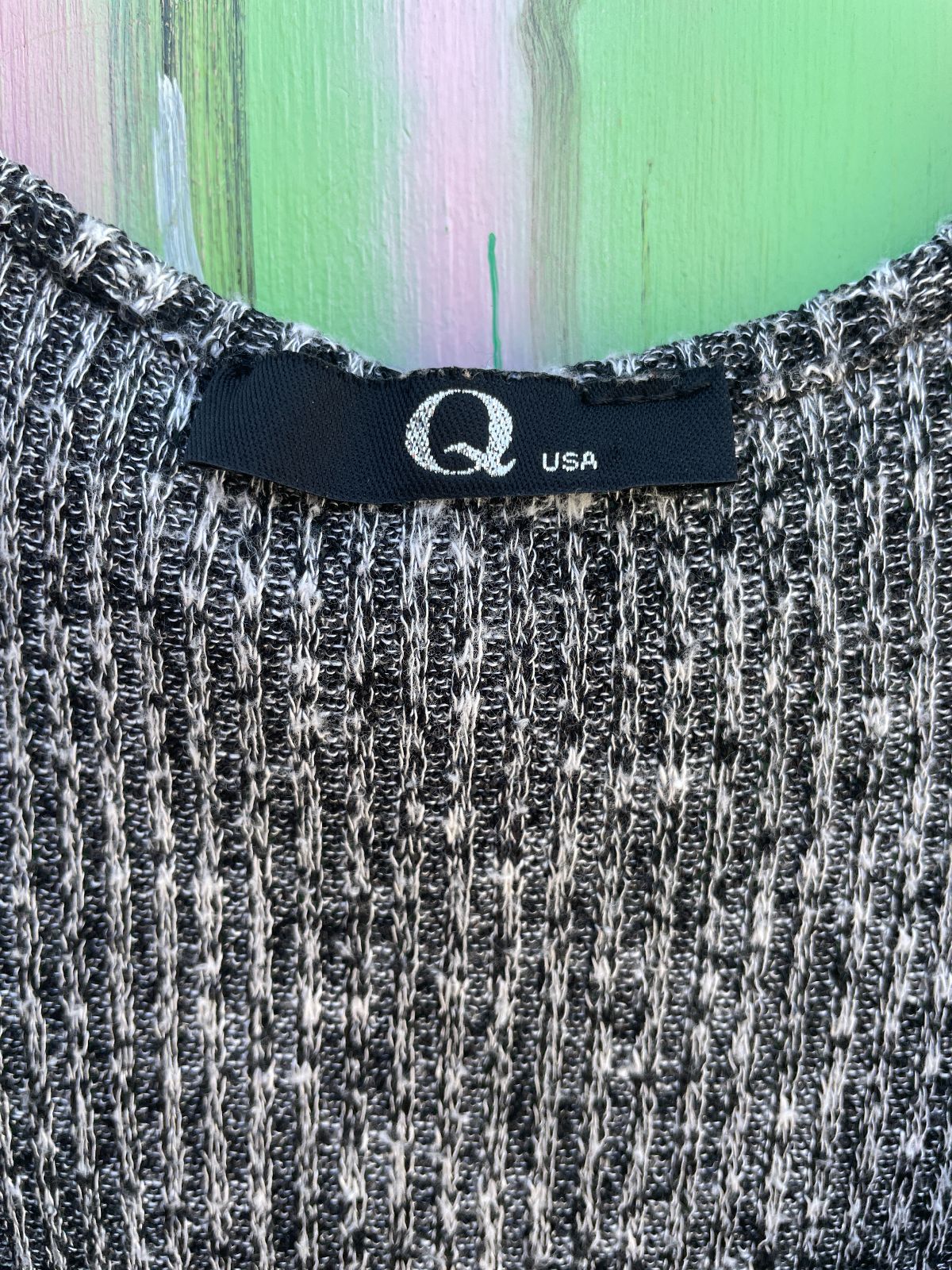 Q USA LOVE! HEATHERED KNIT SLEEVELESS BODYCON DRESS in BLACK, WHITE