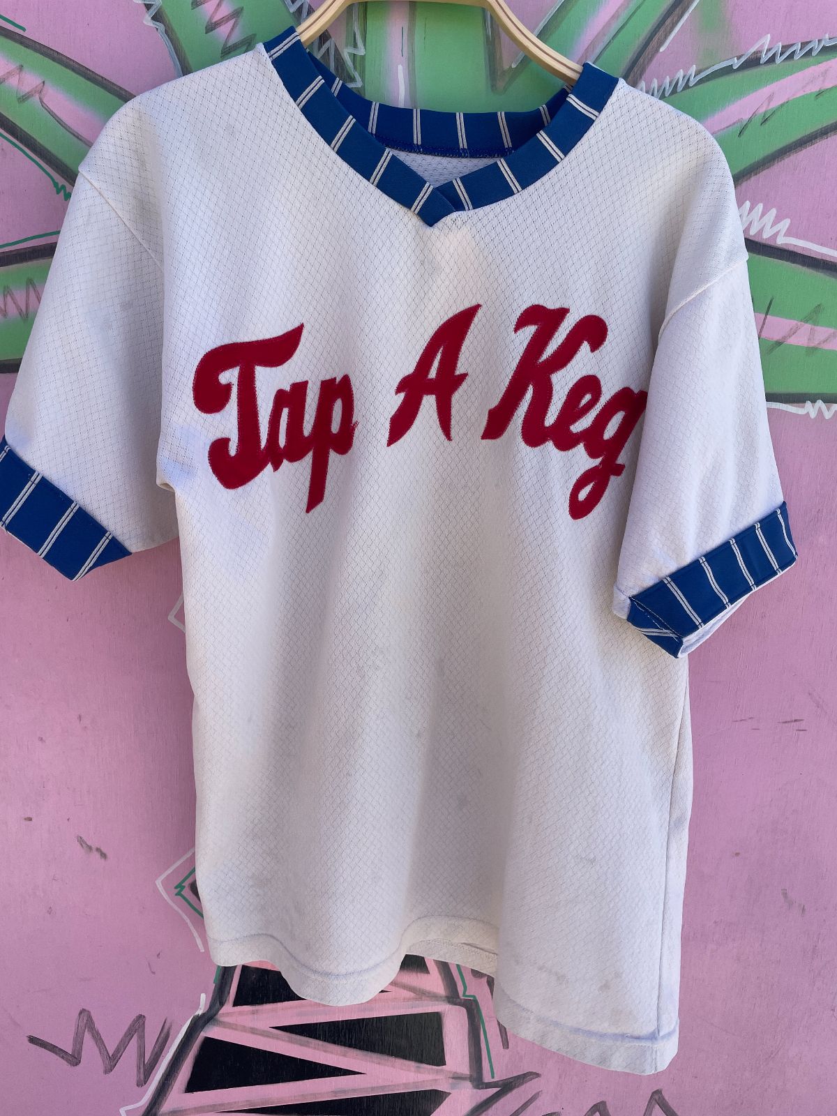 FELCO *AS-IS* RETRO 1960S TAP A KEG STRIPED SLEEVE HEM in WHITE, BLUE
