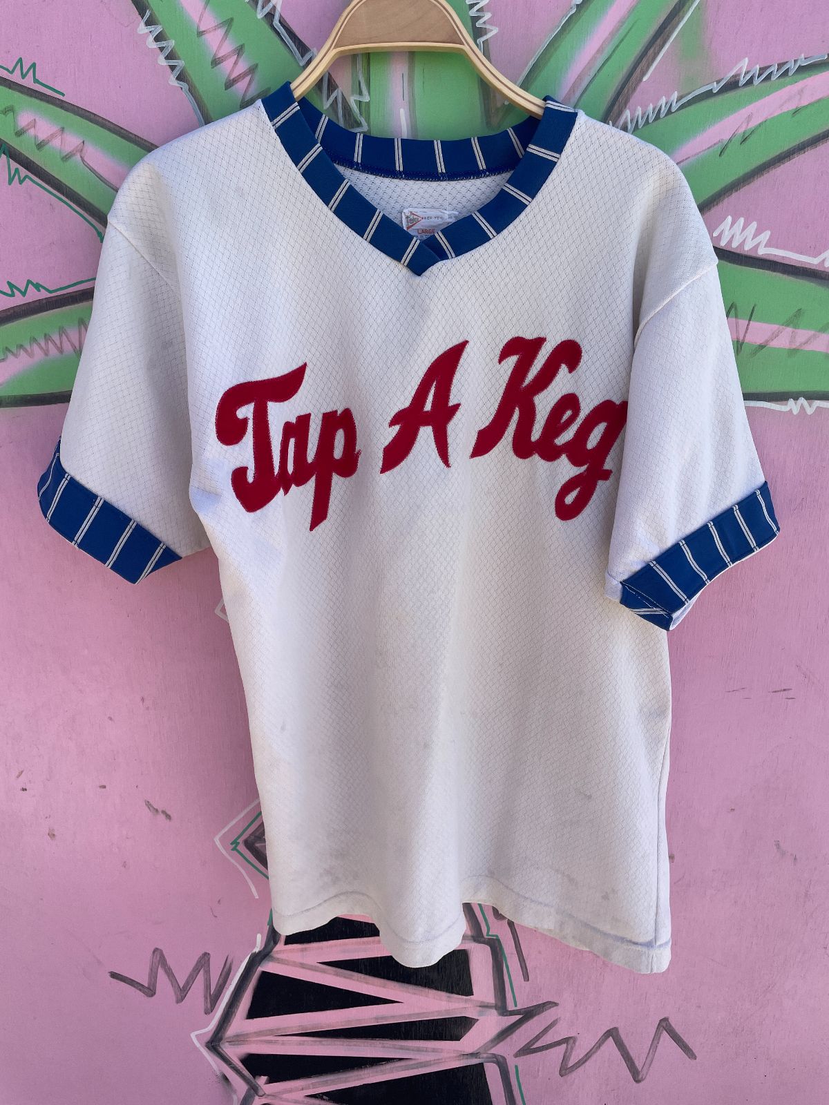 FELCO *AS-IS* RETRO 1960S TAP A KEG STRIPED SLEEVE HEM in WHITE, BLUE