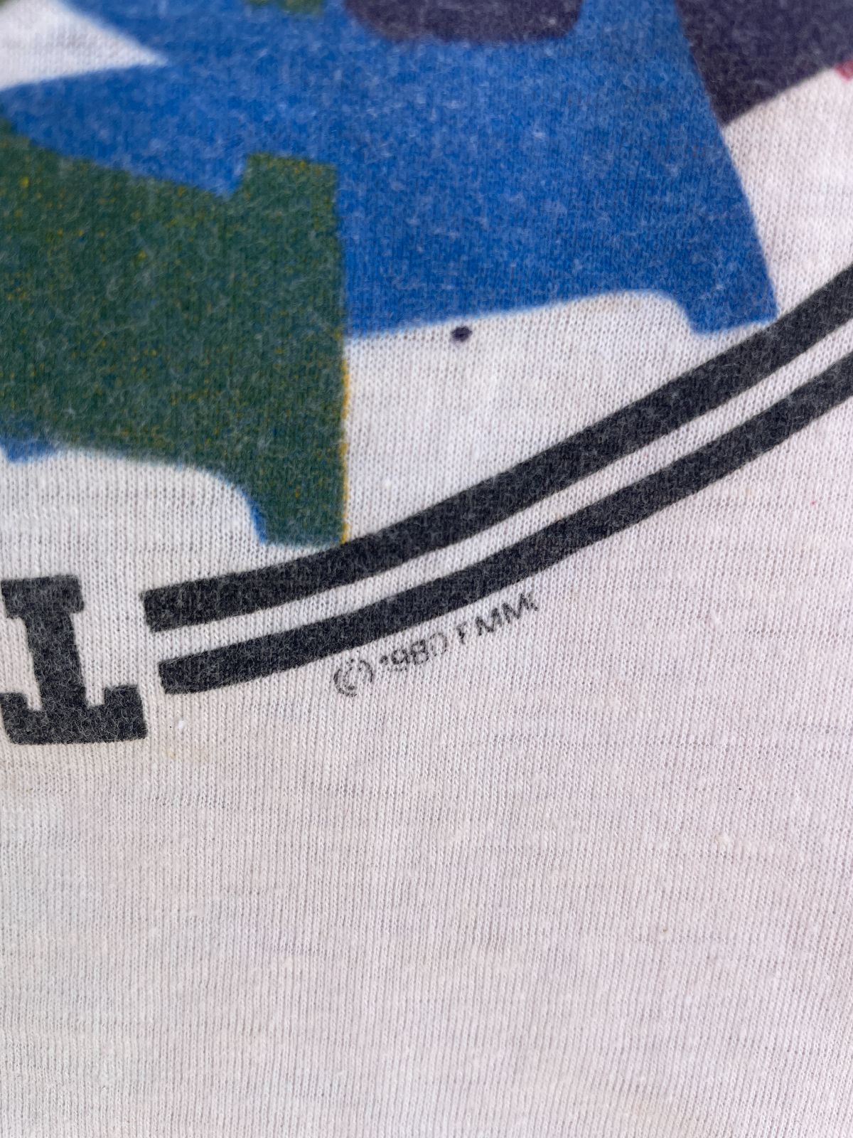 Anvil *AS-IS* THE KINKS - 1980S ONE FOR THE ROAD TOUR RAGLAN T-SHIRT in WHITE, BLACK