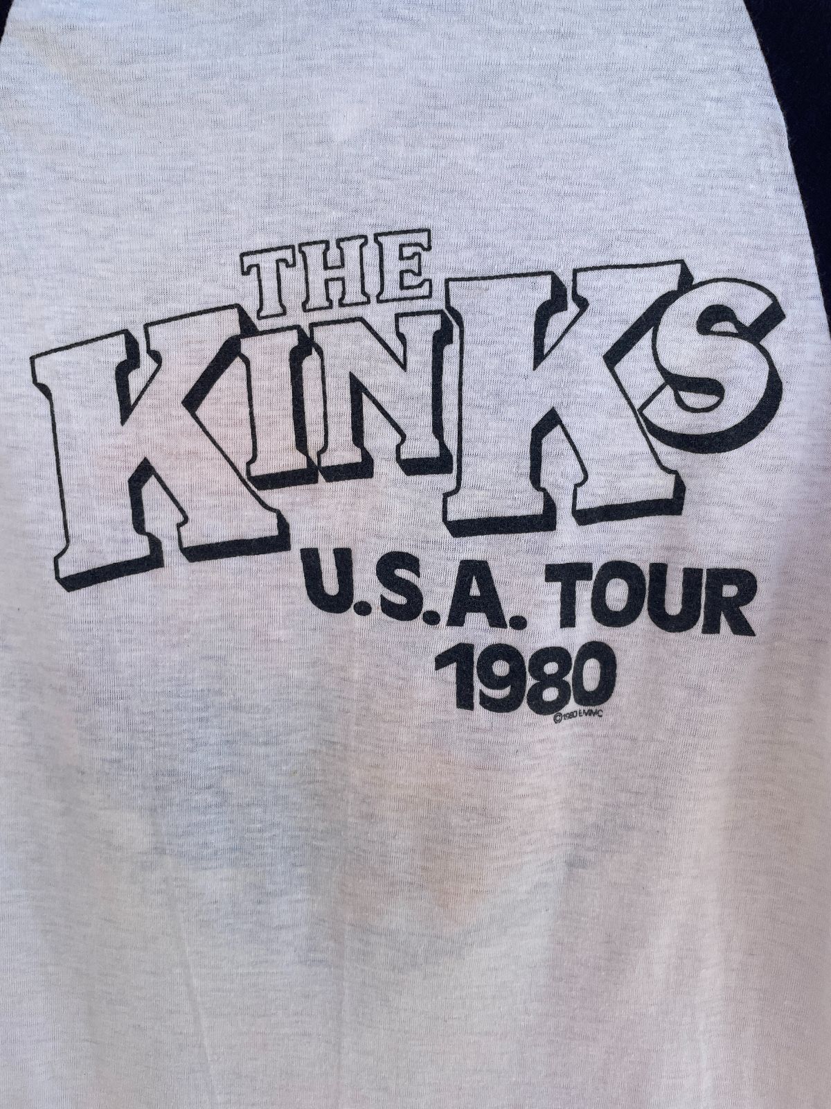 Anvil *AS-IS* THE KINKS - 1980S ONE FOR THE ROAD TOUR RAGLAN T-SHIRT in WHITE, BLACK