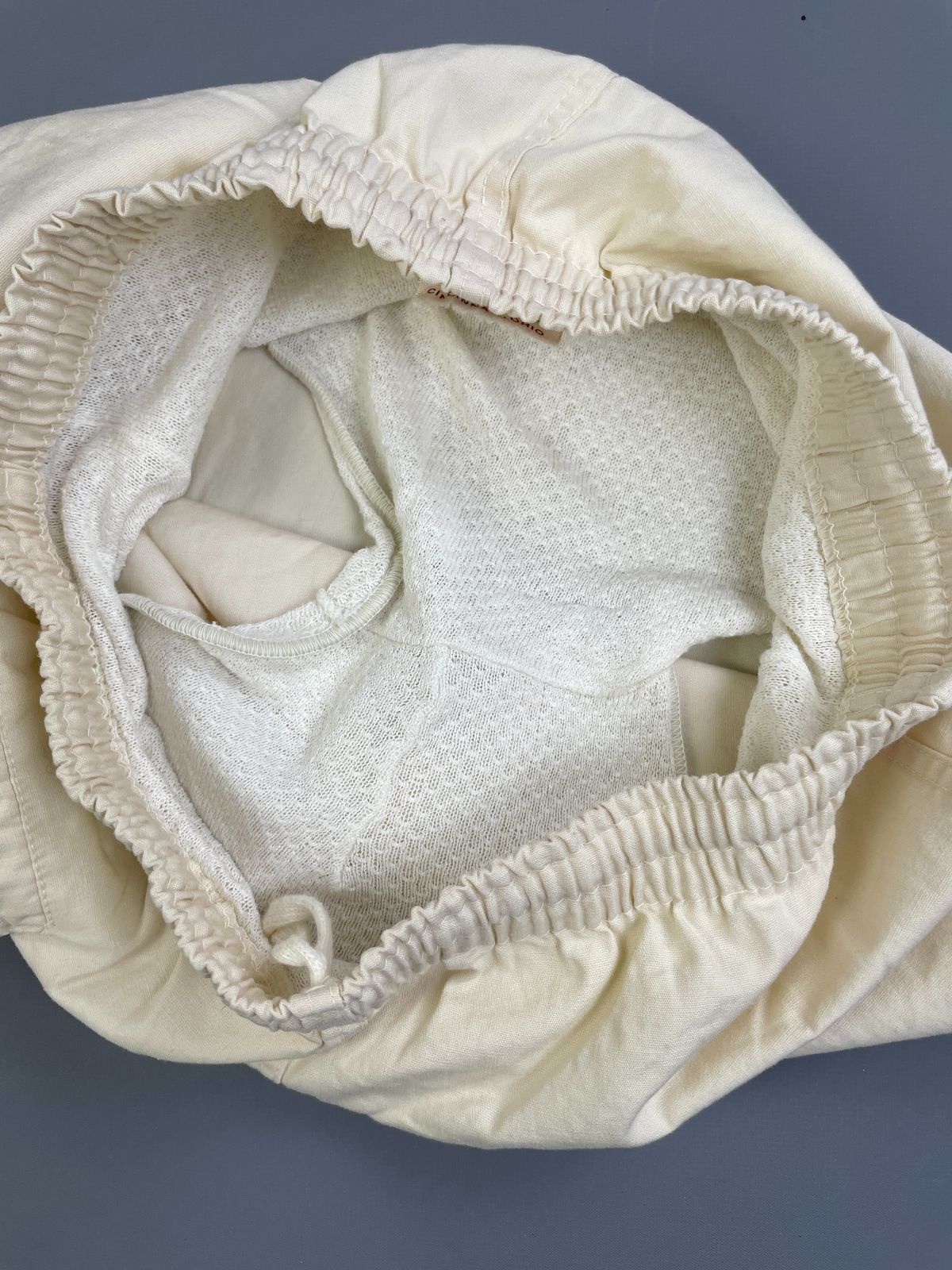 THE GERDON BERNARD CO. INC 1950S 100% COTTON JOYLAND PARK SWIMMER SHORTS, MESH LINING in CREME