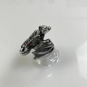 FLYING DRAGON RING HIGH POLISHED BLACKENED STAINLESS STEEL in SILVER