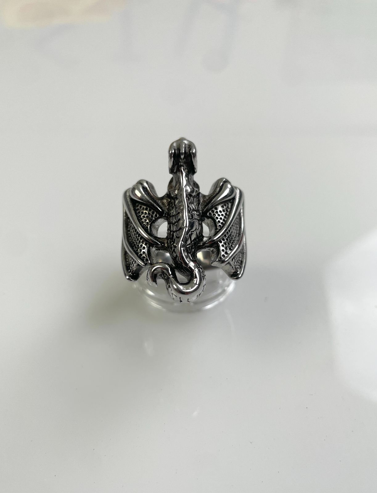 FLYING DRAGON RING HIGH POLISHED BLACKENED STAINLESS STEEL in SILVER