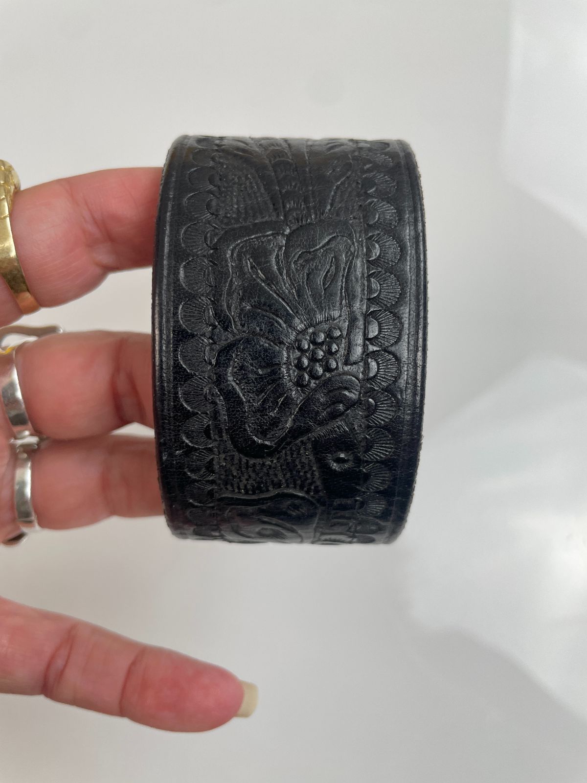 TOOLED LEATHER CUFF BRACELET, DOUBLE SNAP BUTTON CLOSURE in BLACK