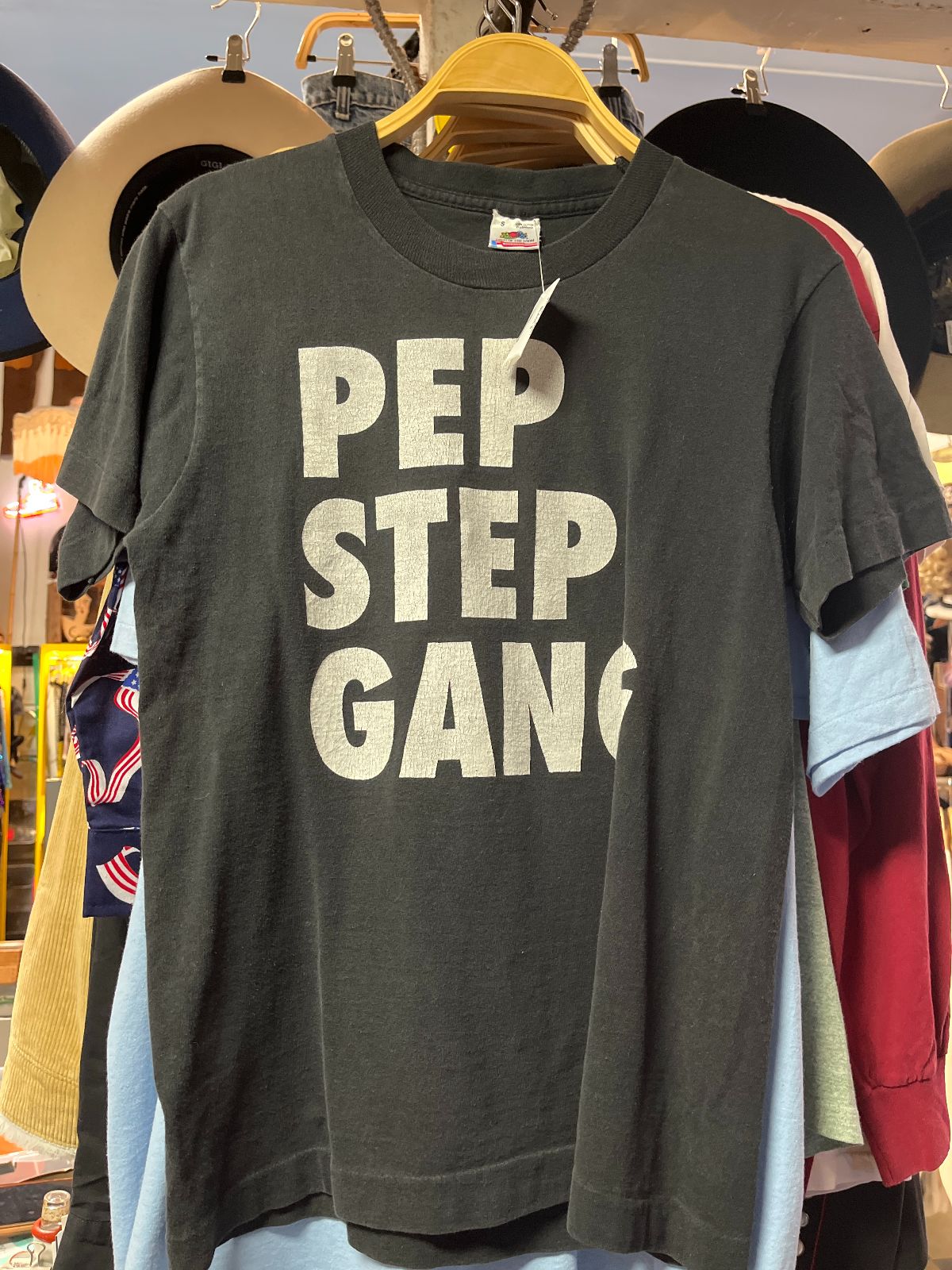 FRUIT OF THE LOOM CUTE! PEP STEP GANG BLACK LETTERS SINGLE STITCH T-SHIRT in BLACK