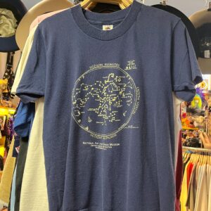 FRUIT OF THE LOOM NATIONAL AIR & SPACE MUSEUM CONSTELLATION MAP SINGLE STITCH T-SHIRT in NAVY BLUE