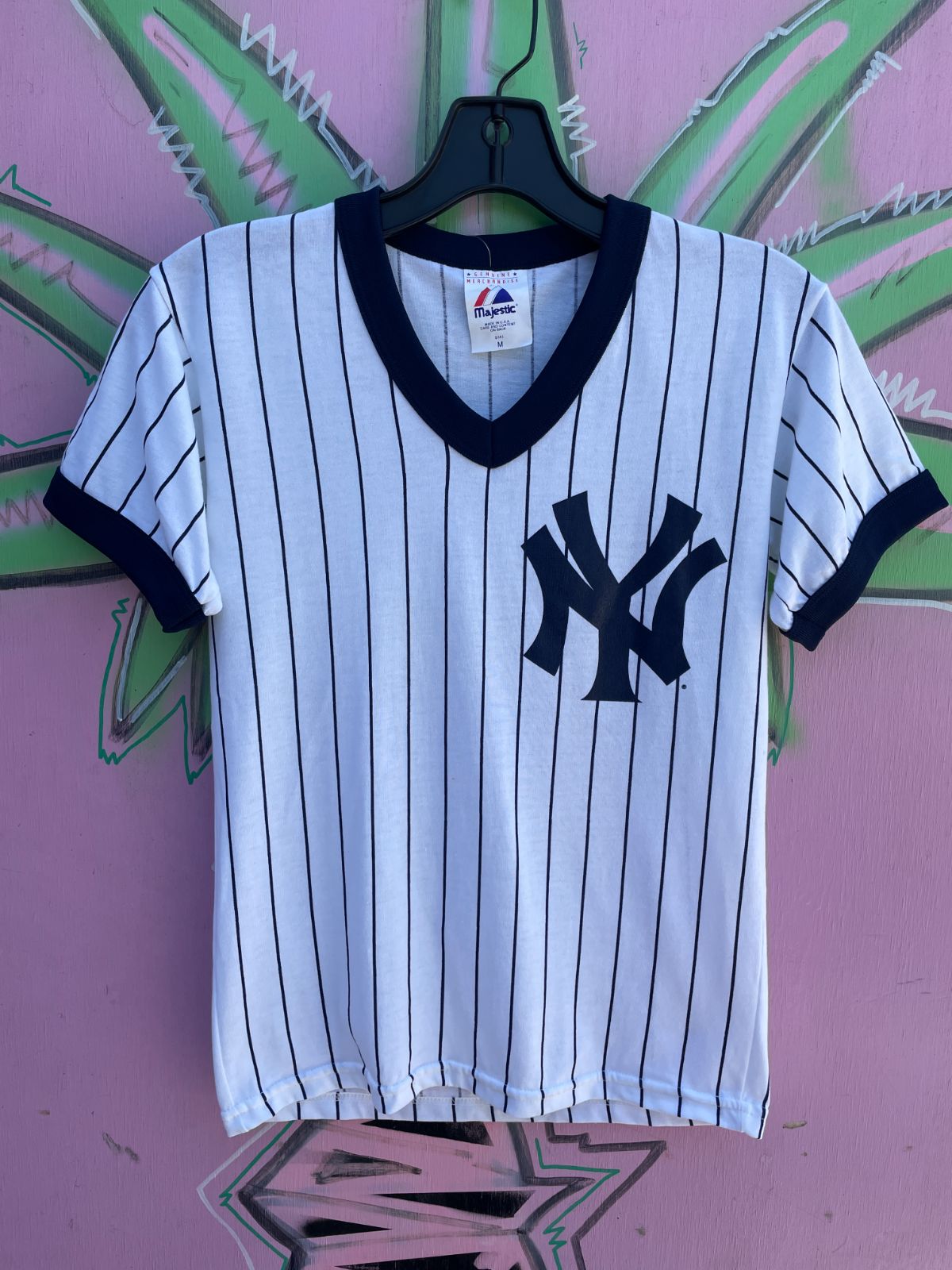 Majestic LITTLE NEW YORK YANKEES PIN STRIPED COTTON JERSEY TOP in WHITE, BLACK