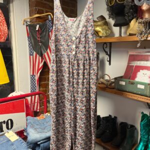 ENERGIE 1980S-90S 100% COTTON DITSY FLORAL PRINT SLEEVELESS JUMPSUIT WITH BUTTON FRONT, POCKETS in PINK, WHITE, BLACK