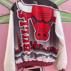 CHALK LINE NBA CHICAGO BULLS CHALK LINE FANIMATION SATIN BUTTON UPJACKET in BLACK, WHITE, RED