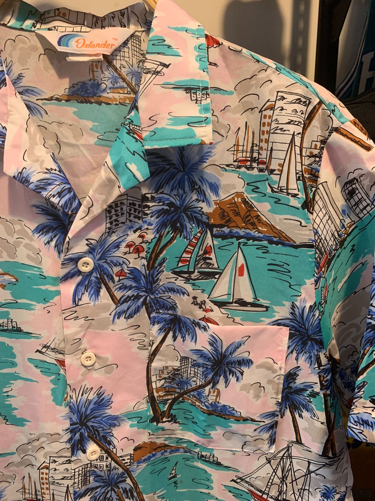 ISLANDER 1980S NYLON PASTEL WAIKIKI PRINT HAWAIIAN SHIRT in WHITE, PINK, BLUE