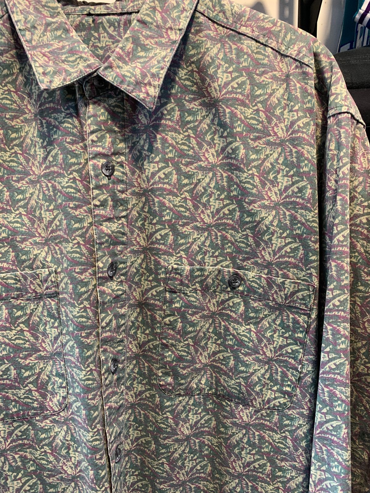 1990S 100% COTTON PALM PRINT LONG SLEEVE BUTTON DOWN SHIRT in GREEN, PURPLE