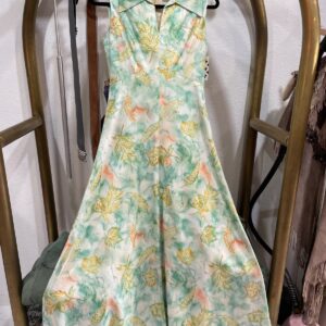 1970S SLEEVELESS COLLARED MAXI DRESS GREEN & ORANGE LEAF PRINT in GREEN, ORANGE, WHITE