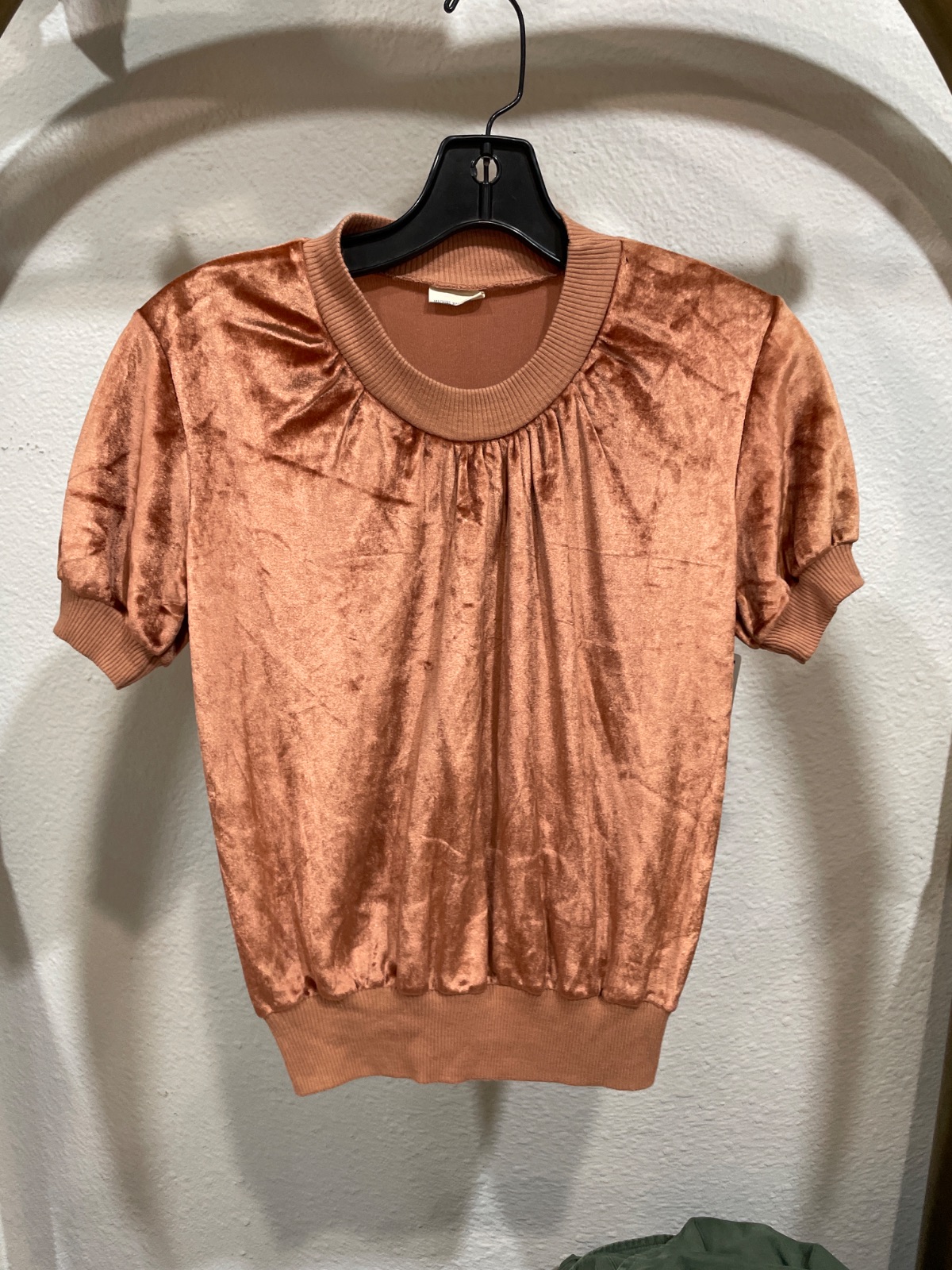 MS RONNIE VELVET SHORT SLEEVE TOP RIBBED CUFFS AND WAISTBAND in COPPER