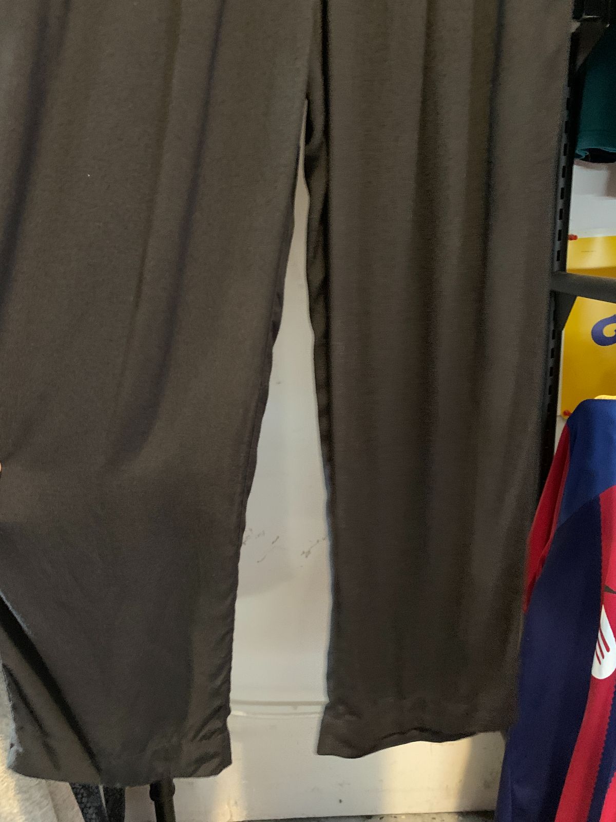 CAROLE LITTLE 1990S SLINKY RAYON FLOWY LEG PLEATED TROUSERS, ELASTIC WAIST in BLACK