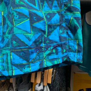 SPEEDO NWT 1990S DEADSTOCK GEOMETRIC PRINT SWIM TRUNKS W/ MESH INNER LINING in BLUE, GREEN, TEAL