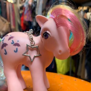 MY LITTLE PONY KEY CHAIN PINK AND RAINBOW in PINK