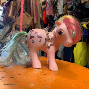 MY LITTLE PONY KEY CHAIN PINK AND RAINBOW in PINK