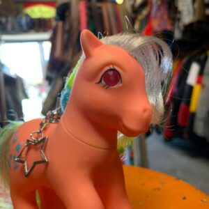 MY LITTLE PONY KEY CHAIN ORANGE AND RAINBOW in ORANGE