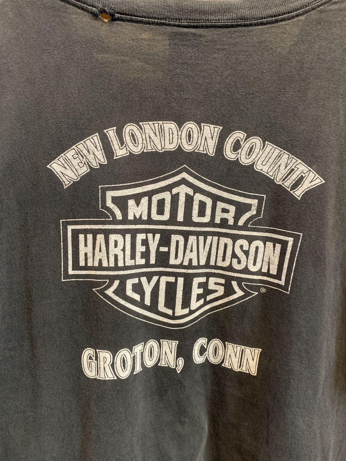 HARLEY DAVIDSON *AS-IS* PERFECTLY DISTRESSED! 1990S HARLEY DAVIDSON CHROME & STEEL MOTORCYCLE GRAPHIC SINGLE STITCH T-SHIRT in BLACK, PURPLE, BLUE