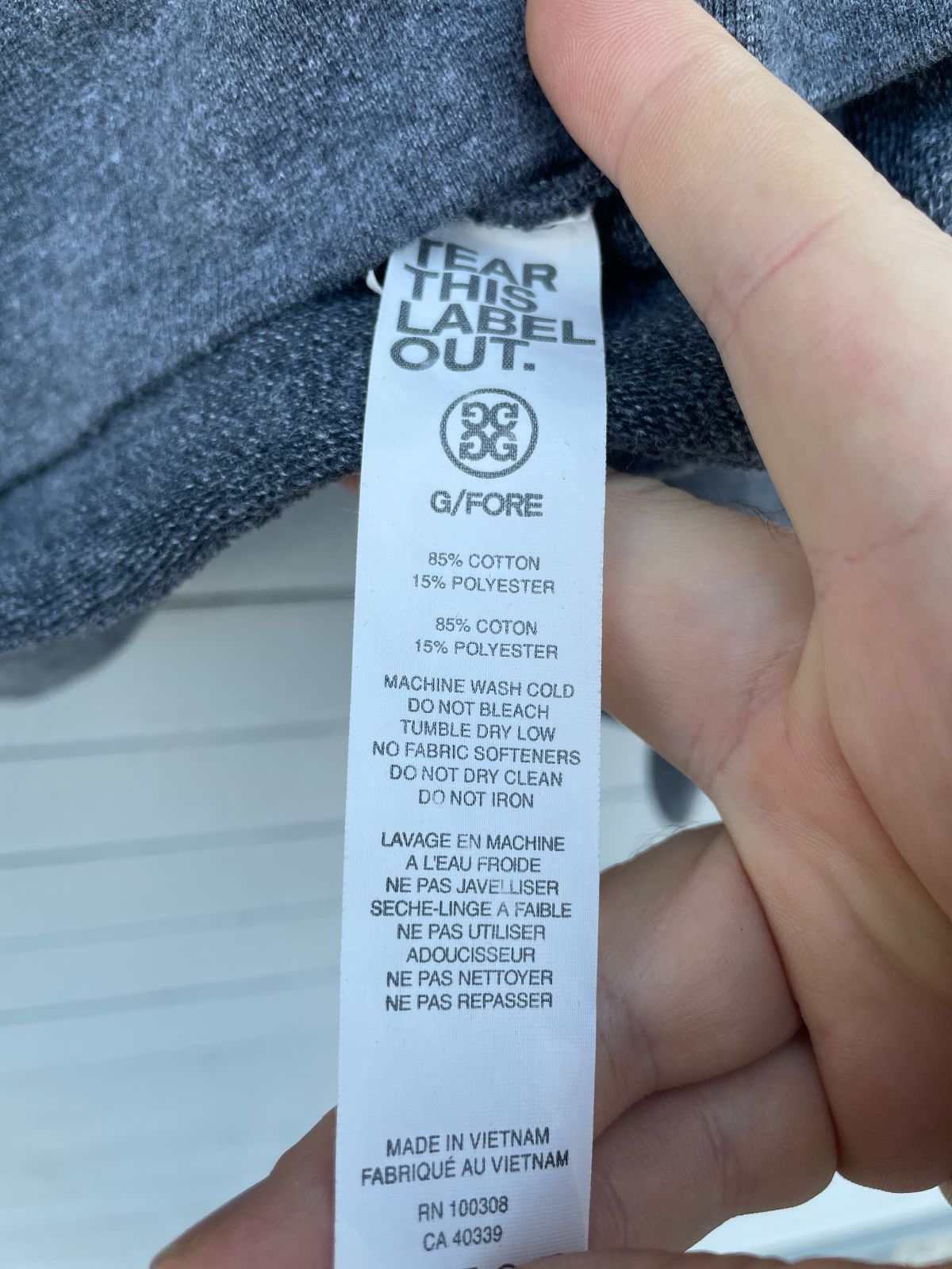 G/FORE G/FORE HOODED FRENCH TERRY SWEATSHIRT W/ FLOCKED LOGO in GRAY