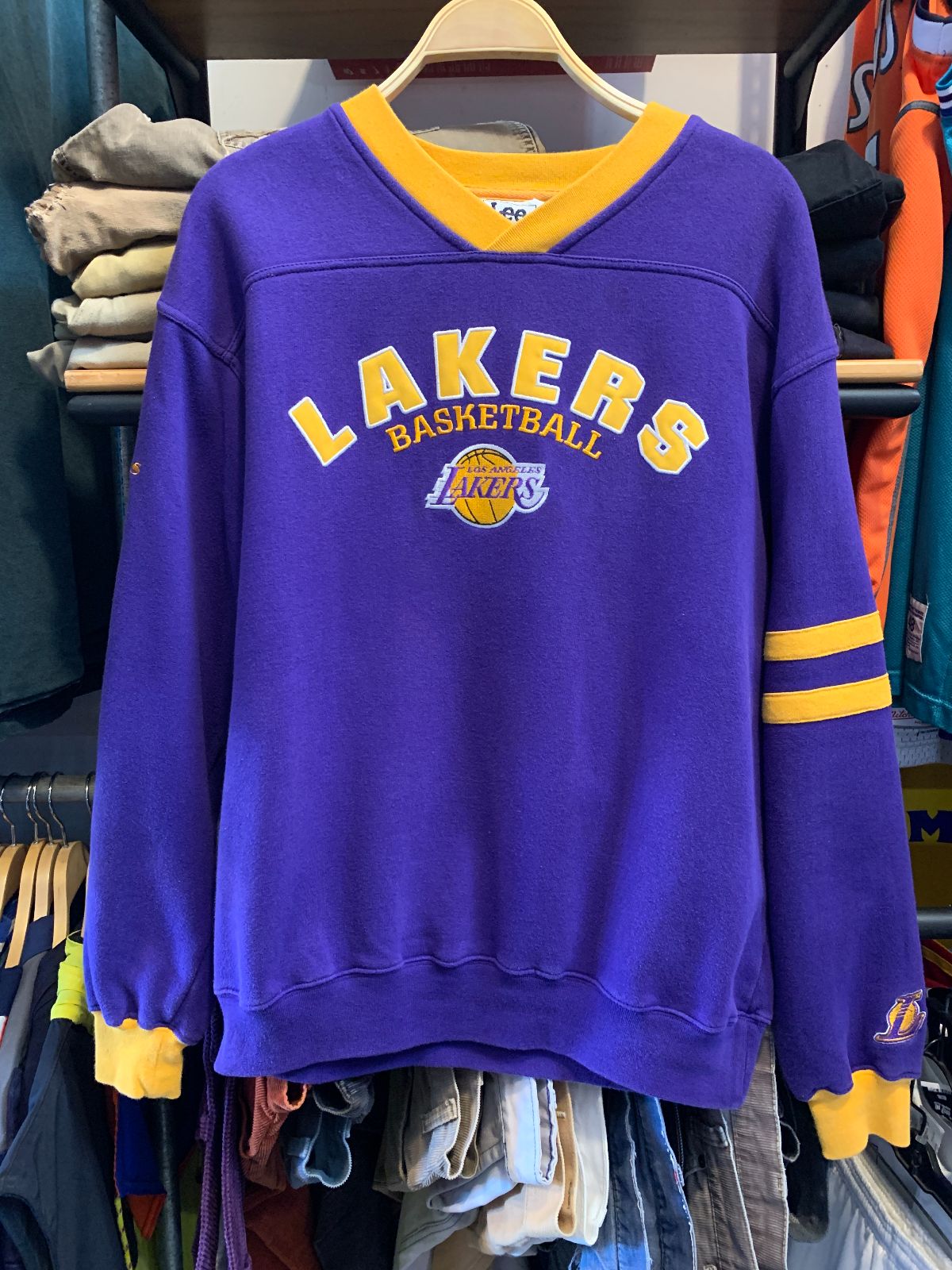 LEE SPORT EMBROIDERED LOS ANGELES LAKERS BASKETBALL COLORBLOCK SWEATSHIRT STRIPED SLEEVE in PURPLE, YELLOW