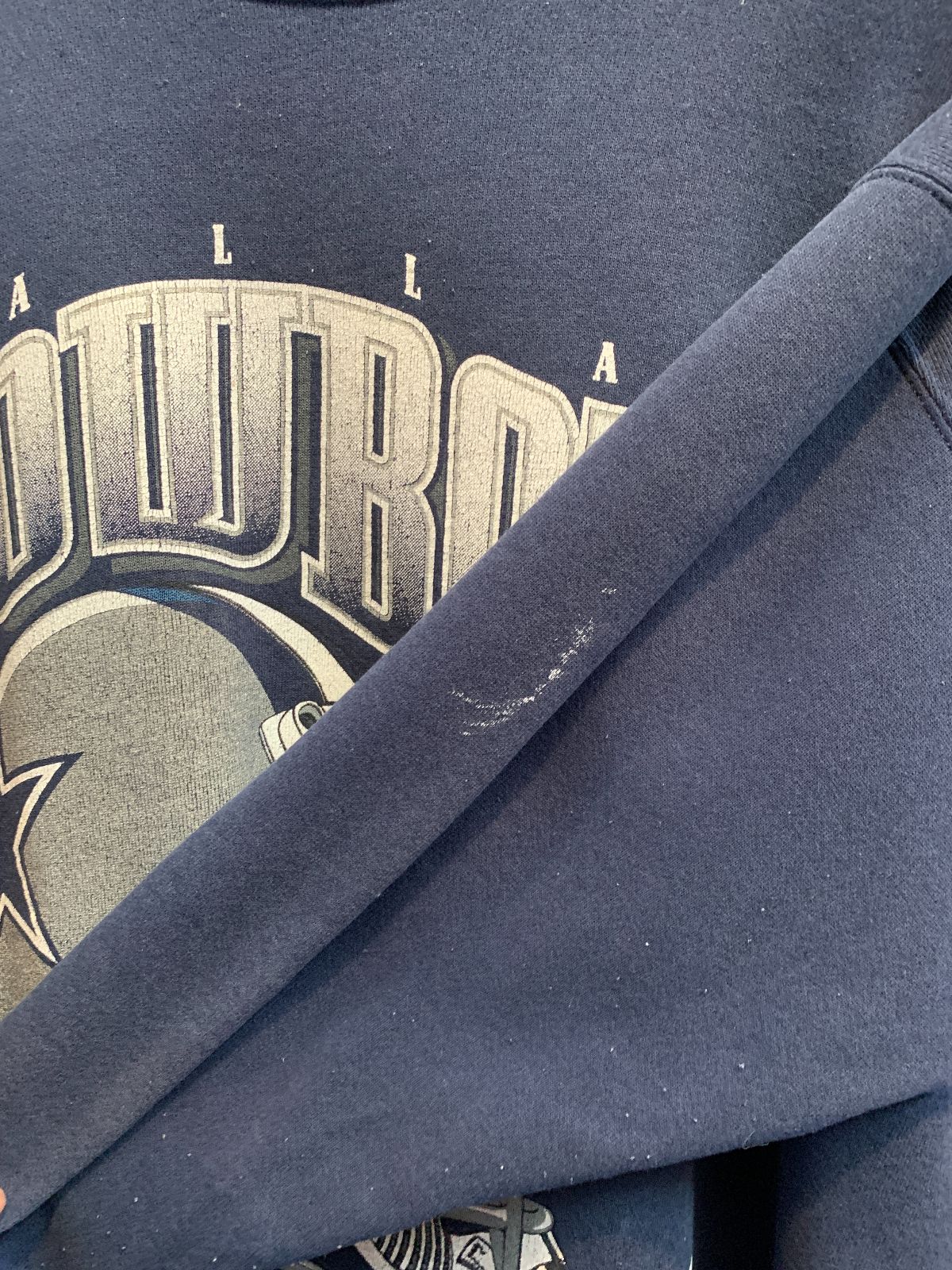 RIDDELL *AS-IS* DALLAS COWBOYS SWEATSHIRT WITH FOOTBALL HELMET GRAPHIC in BLACK, GRAY, WHITE