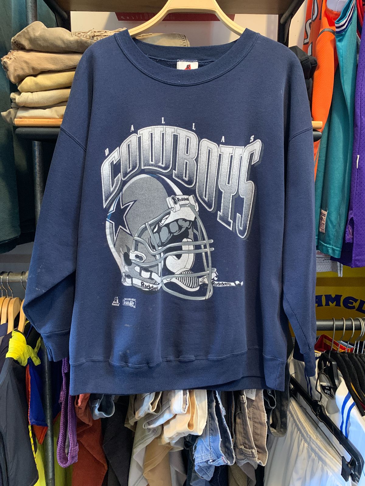 RIDDELL *AS-IS* DALLAS COWBOYS SWEATSHIRT WITH FOOTBALL HELMET GRAPHIC in BLACK, GRAY, WHITE