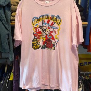 GILDAN AWESOME BOOTLEG 1987 GRATEFUL DEAD ITS WORTH THE TRIP TOUR T-SHIRT in PINK