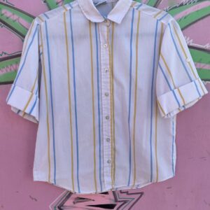 MOVING UP SWEET! 1980S VERTICAL STRIPED CROPPED BUTTONED BLOUSE, 3/4 SLEEVE in WHITE, BLUE, YELLOW