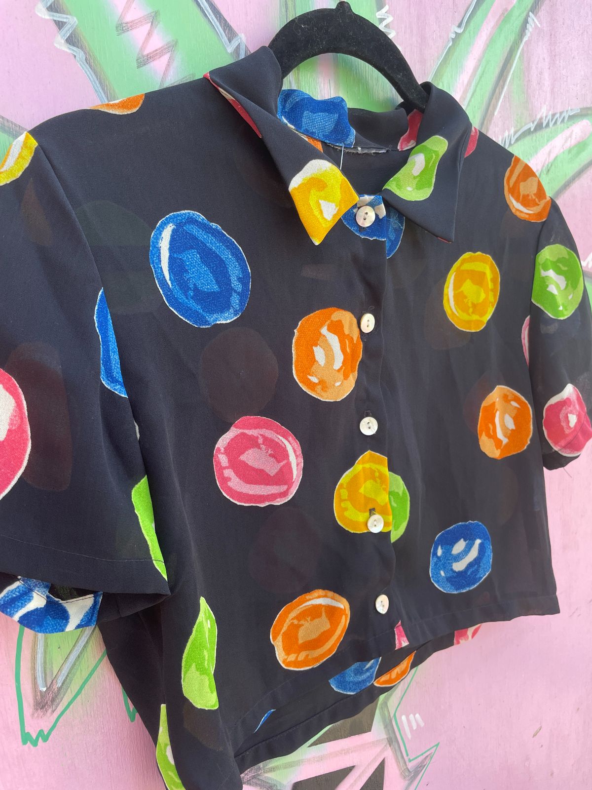 1990S SHEER COLORFUL PRINT CROPPED BLOUSE, MOTHER OF PEARL BUTTONS in BLACK, MULTI