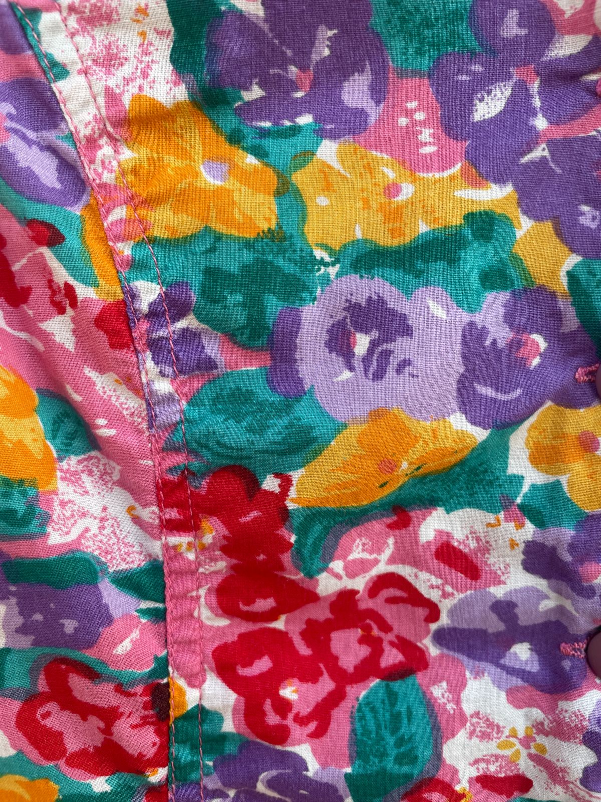 ACCESS PETITE 1980S-90S 100% COTTON FLORAL PRINT BUTTON FRONT ROMPER in PINK, PURPLE