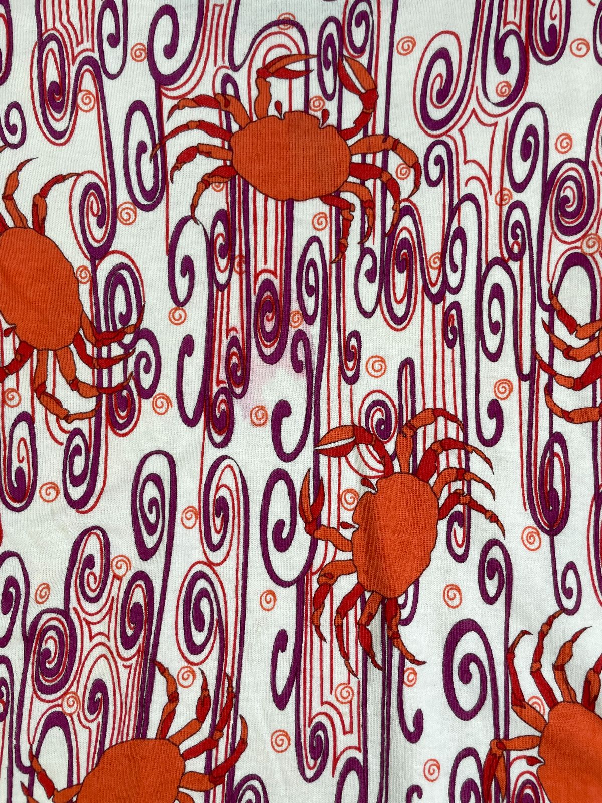 *AS-IS* RARE! 1960S-70S ZODIAC CRAB CANCER PRINT SHORT SLEEVE SCOOP NECK COTTON TOP- ASTROLOGY in WHITE, ORANGE, PURPLE