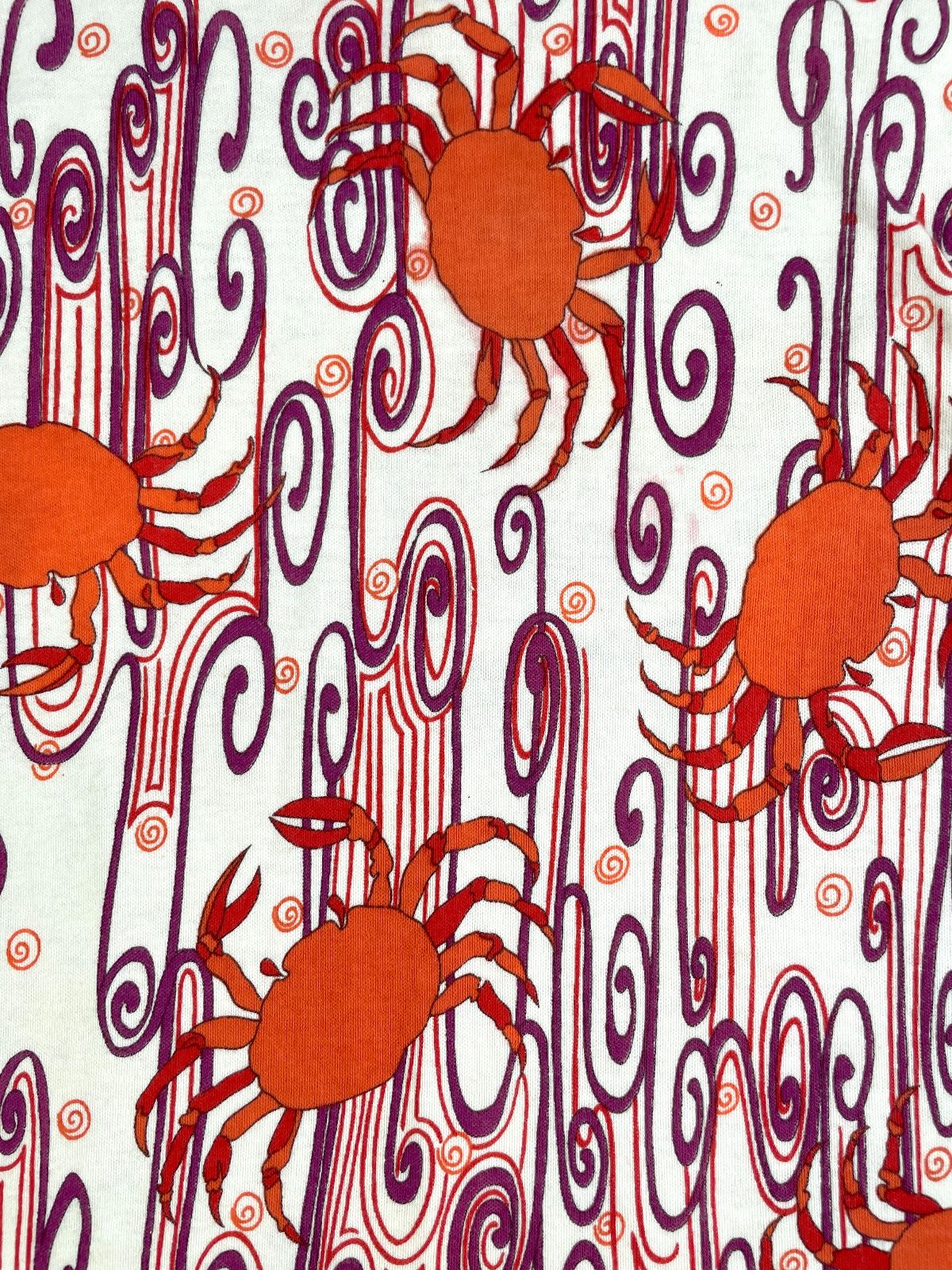*AS-IS* RARE! 1960S-70S ZODIAC CRAB CANCER PRINT SHORT SLEEVE SCOOP NECK COTTON TOP- ASTROLOGY in WHITE, ORANGE, PURPLE