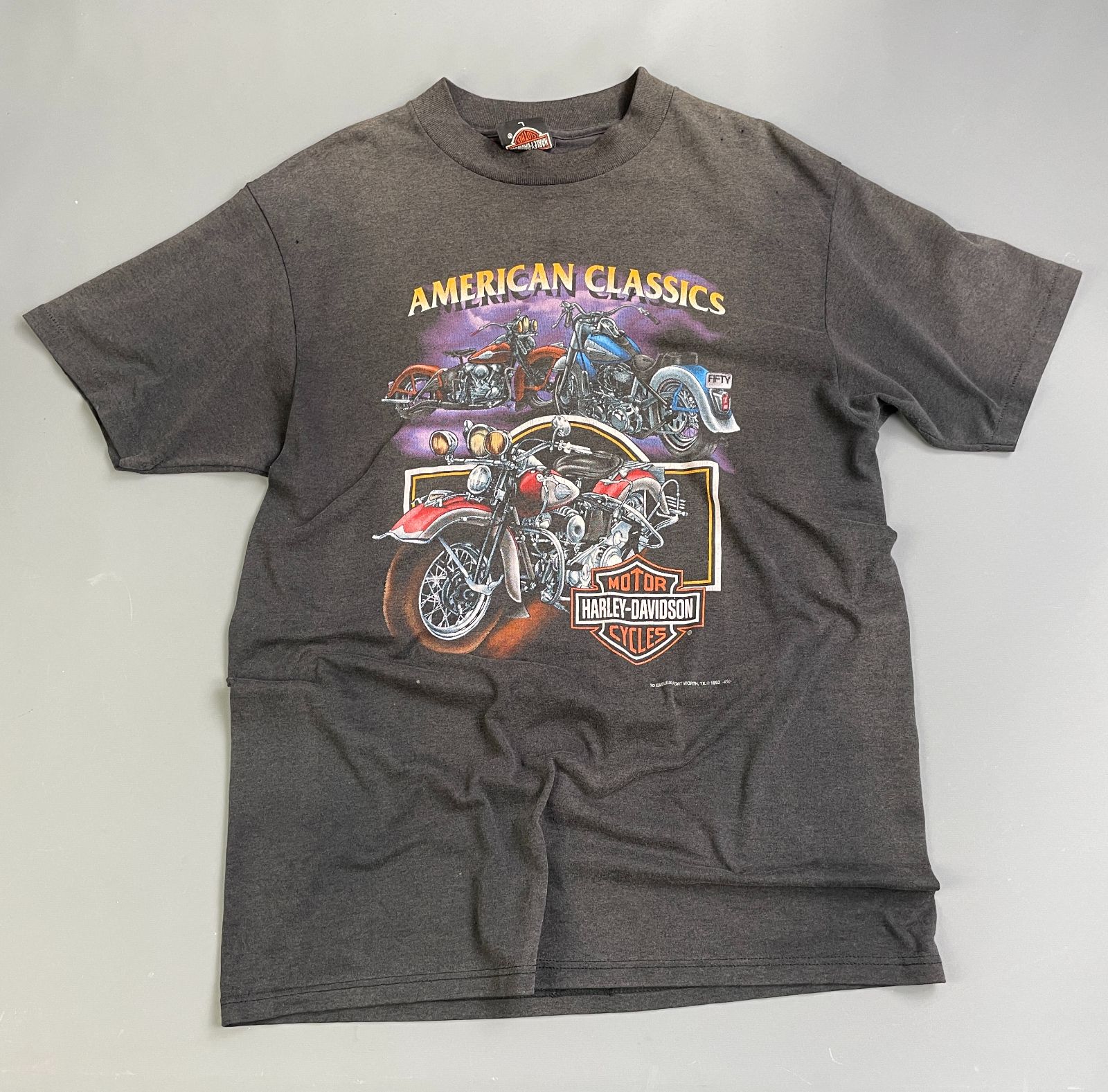 3D EMBLEM HARLEY DAVIDSON *AS-IS* 1980S PERFECTLY SUNFADED AMERICAN CLASSIC HARLEY DAVIDSON BOOT HILL LEATHER SHOP CHEROKEE NC SINGLE STITCH T-SHIRT in BLACK